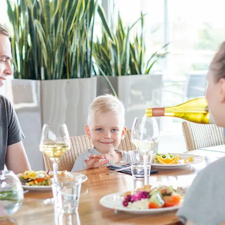 Kultaranta Hotelli 4*